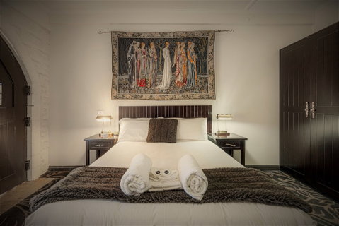 Kryal Castle - Sydneys Hotel 4