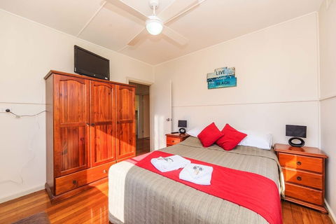 Reflections Holiday Parks Tuncurry - Sydneys Hotel 4