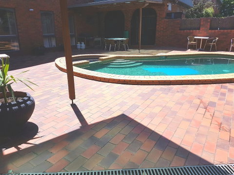 Hotel Cavalier - Sydneys Hotel 2