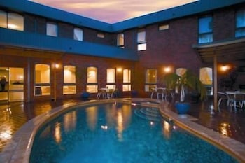 Hotel Cavalier - Sydneys Hotel 0