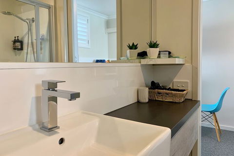 Apollo Bay Waterfront Motor Inn - Sydneys Hotel 5