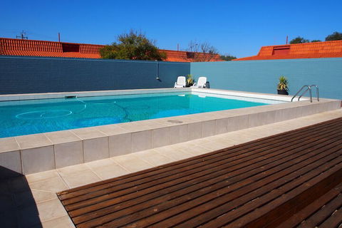 Dongara Hotel Motel - Sydneys Hotel 1