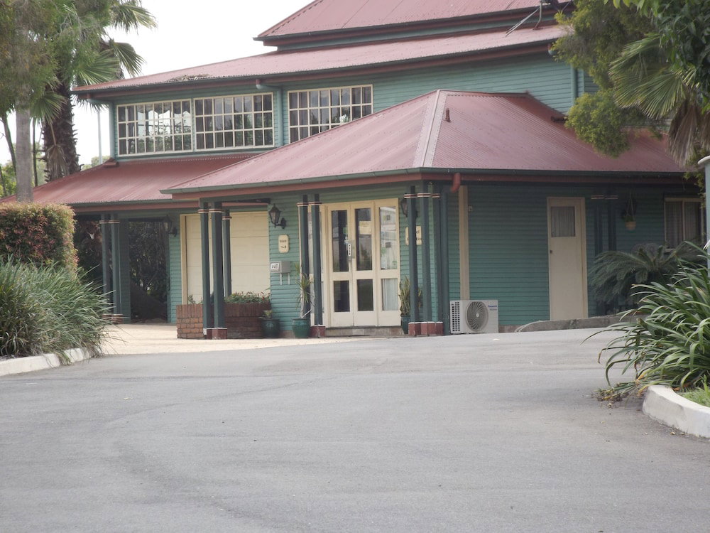 Loganholme QLD Sydneys Hotel