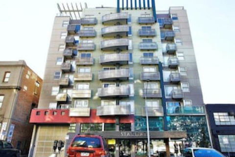 Adara Franklin - Sydneys Hotel 0