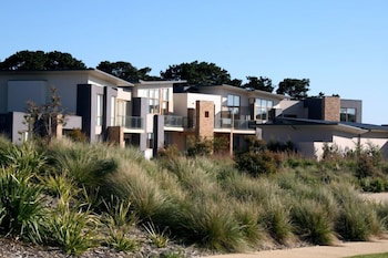 Barwon Heads Resort At 13th Beach - Sydneys Hotel 2