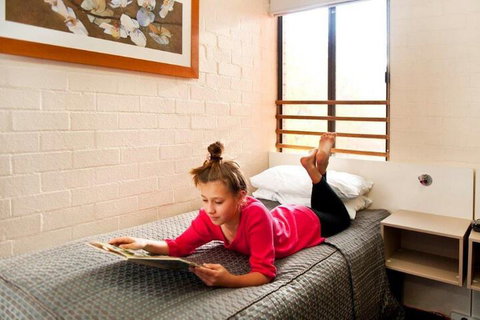 Oxley Court Serviced Apartments - Sydneys Hotel 5