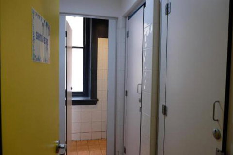 The Downing Hostel - Sydneys Hotel 6