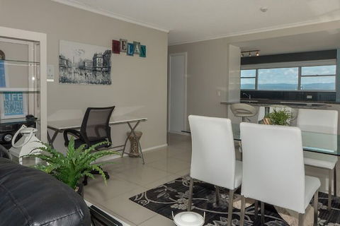 Pacific Plaza Apartments - Sydneys Hotel 7