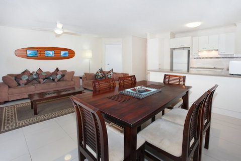 Dockside Mooloolaba - Sydneys Hotel 2