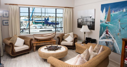Boathouse - Birks River Retreat - Birks Harbour - Sydneys Hotel 0