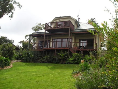 Valley Of The Waters B&B - Sydneys Hotel 1