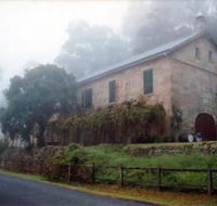 Tizzana Winery Bed  Breakfast - Sydneys Hotel