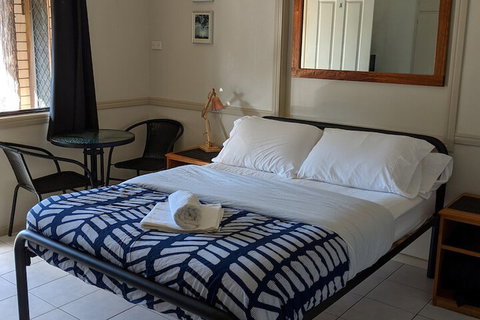 Woolshed Eco Lodge - Sydneys Hotel 3