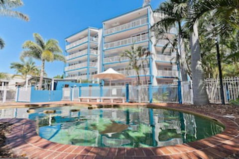 White Crest Apartments - Sydneys Hotel 0