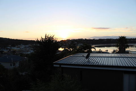 Pacific Heights Holiday Apartments & Munn's Tower House - Sydneys Hotel 6