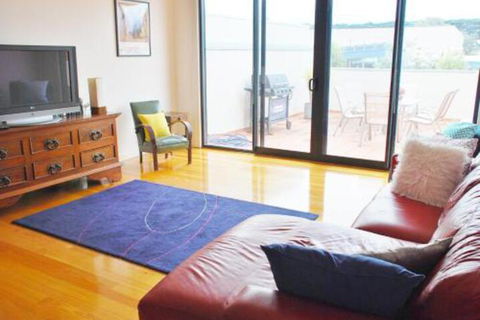 POSITION PERFECT CENTRAL INVERLOCH - Sydneys Hotel 6