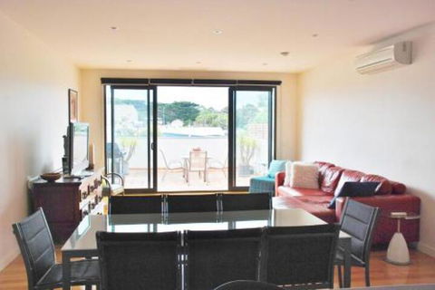 POSITION PERFECT CENTRAL INVERLOCH - Sydneys Hotel 4