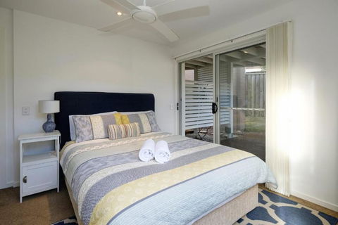 BEACH BAY BEE PET FRIENDLY - Sydneys Hotel 2