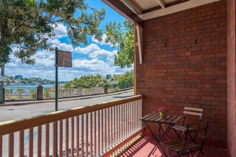 The Darlingbay CBD Harbour View Escape - Sydneys Hotel 6