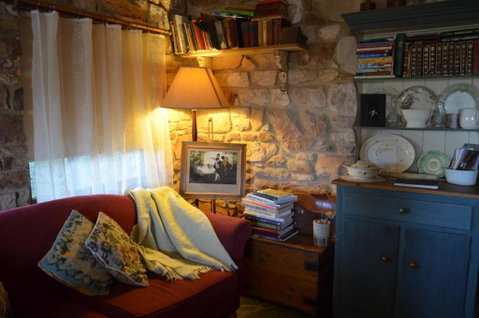 Trestrail Cottage B & B - Sydneys Hotel 4