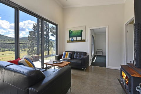Valle Laguna - Sydneys Hotel 3