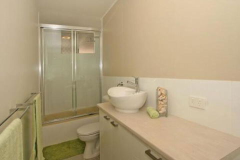 Yamba Daze Sunrise Pet Friendly - Sydneys Hotel 5