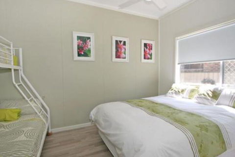 Yamba Daze Sunrise Pet Friendly - Sydneys Hotel 7
