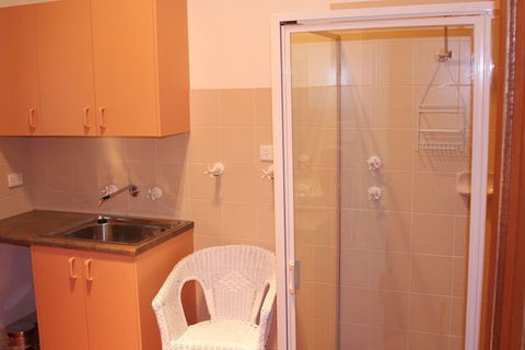 Archery Road Estate - Sydneys Hotel 7