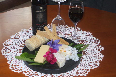 Archery Road Estate - Sydneys Hotel 6