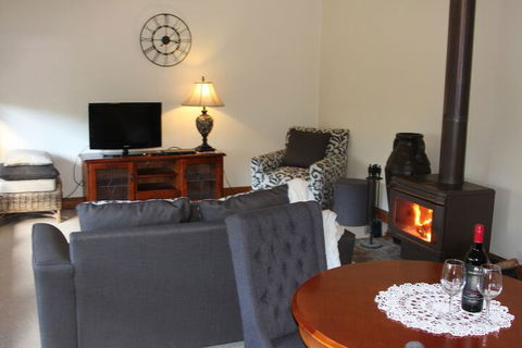 Archery Road Estate - Sydneys Hotel 5