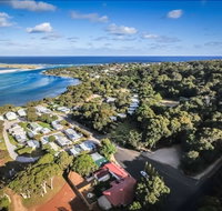 Turner Holiday Park - Sydneys Hotel