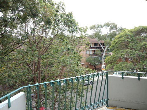 Hurstville Home With A View Comfort & Style - Sydneys Hotel 4