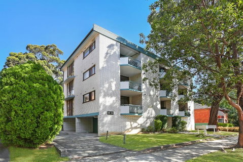 Hurstville Home With A View Comfort & Style - Sydneys Hotel 5