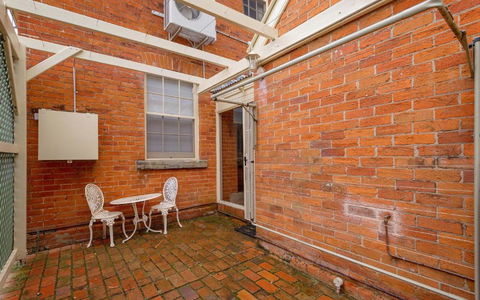 Azile 1875 Heritage Victorian Duplex - Sydneys Hotel 1