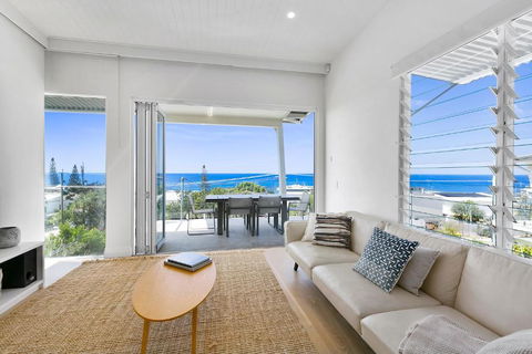 Paperbark B Luxury Duplex Sunshine Beach - Sydneys Hotel 3