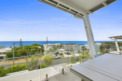 Paperbark B Luxury Duplex Sunshine Beach - Sydneys Hotel 6