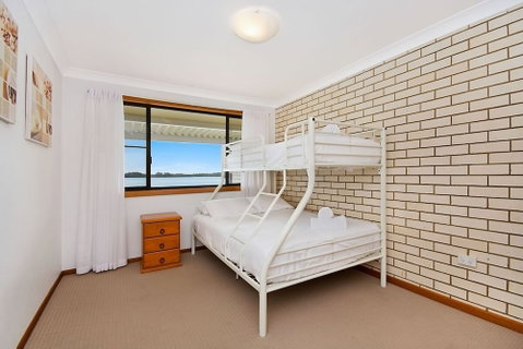 Peninsula Court 5 - Sydneys Hotel 5