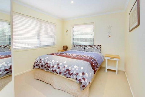 Kava Villa Cowes - Sydneys Hotel 2