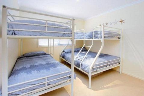 Kava Villa Cowes - Sydneys Hotel 3