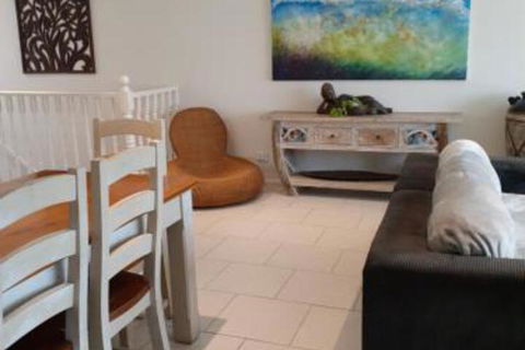 Ven & Marks Place - Sydneys Hotel 6