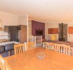 Boronia 7 / 30 Nettin Circuit - Sydneys Hotel