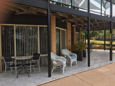 SilverWaters Waterfront Accommodation - Sydneys Hotel 2