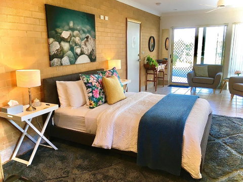 SilverWaters Waterfront Accommodation - Sydneys Hotel 5