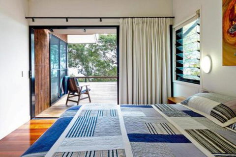 91 Tramican Aquamarine - Sydneys Hotel 4