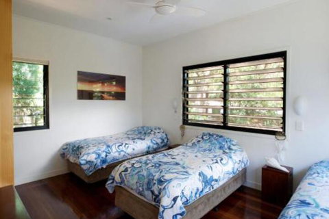 91 Tramican Aquamarine - Sydneys Hotel 7
