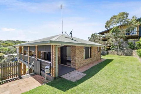 33 George Nothling Drive - Sydneys Hotel 5