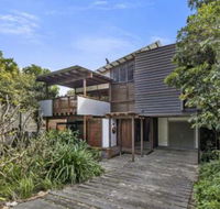Pandanus Retreat - Sydneys Hotel