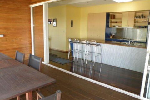11 Bambara Street - Sydneys Hotel 5