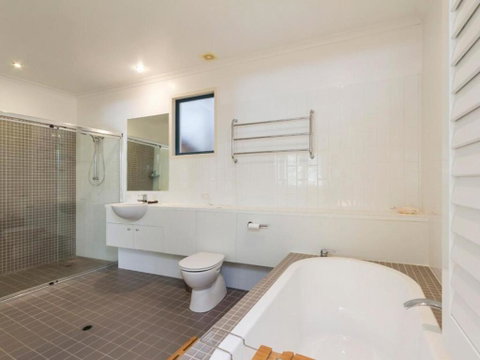 Saltwater Unit 4 - Sydneys Hotel 6