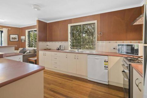 A Turtle House - Sydneys Hotel 0